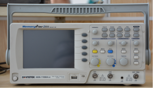 100M示波器